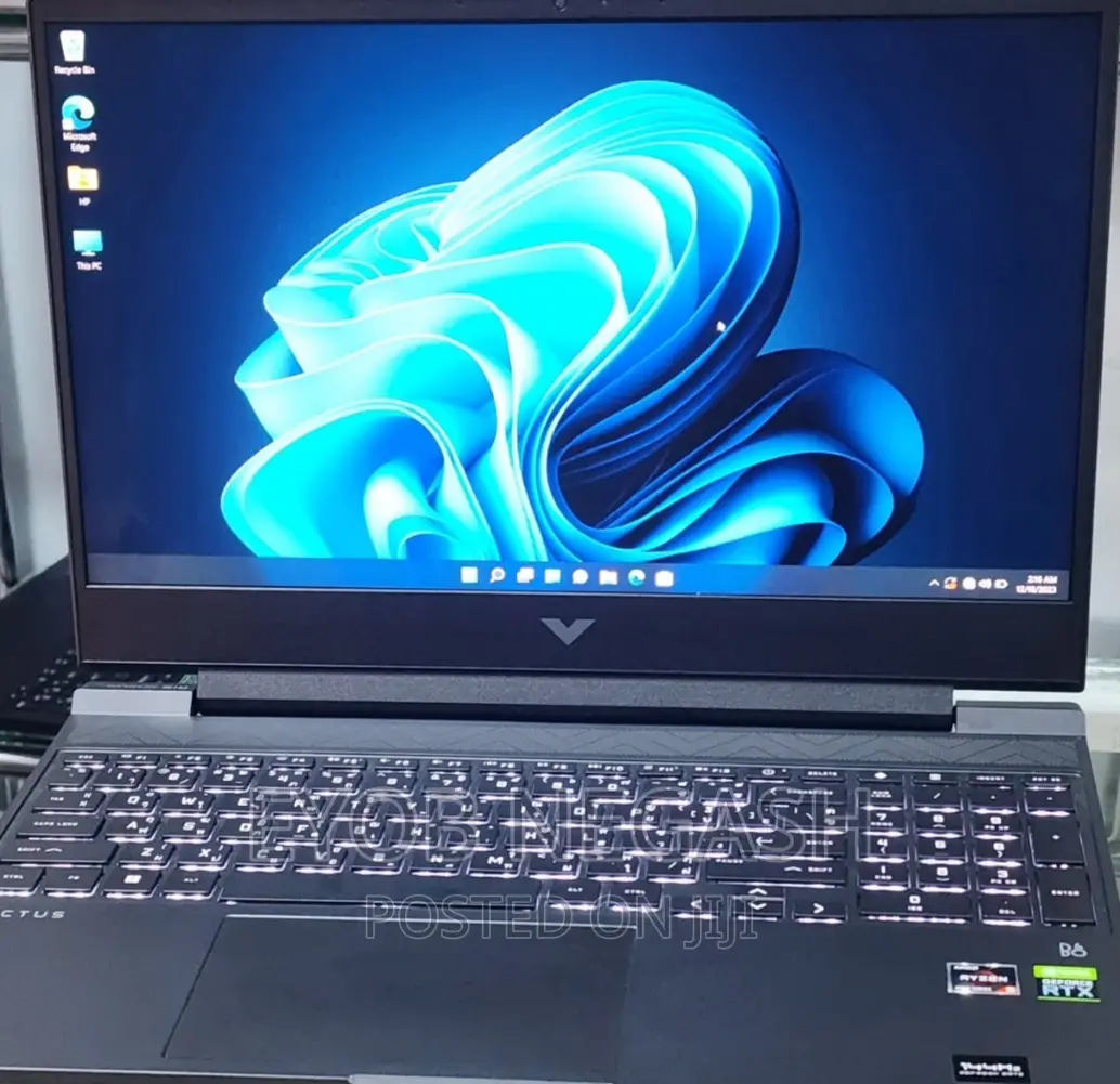 New Laptop HP Victus 16 16GB AMD Ryzen 5 SSD 512GB