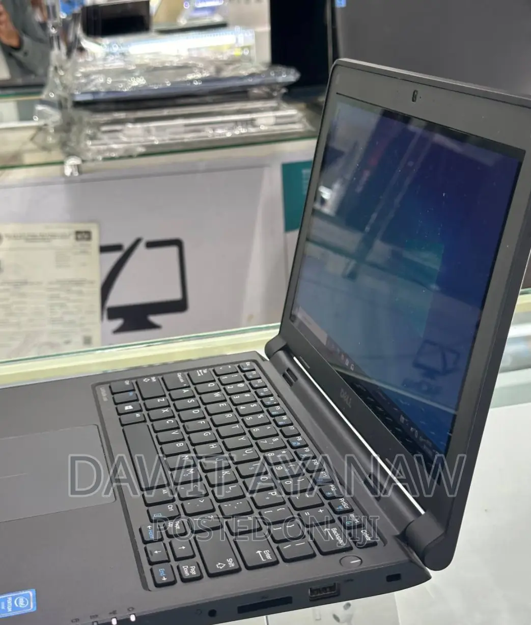 New Laptop Dell 4GB Intel Core 2 Quad HDD 500GB