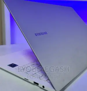 New Laptop Samsung NP-X360 16GB Intel Core I7 SSD 1T