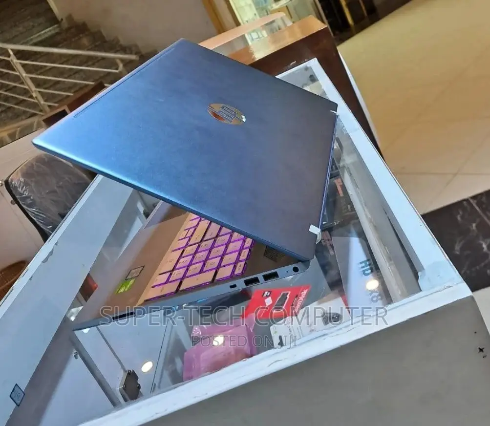 New Laptop HP Pavilion 15 8GB Intel Core I5 SSD 512GB