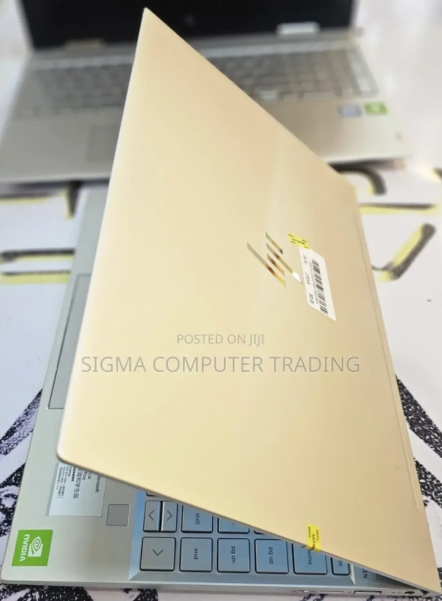 New Laptop HP Envy 13 8GB Intel Core I5 SSD 512GB