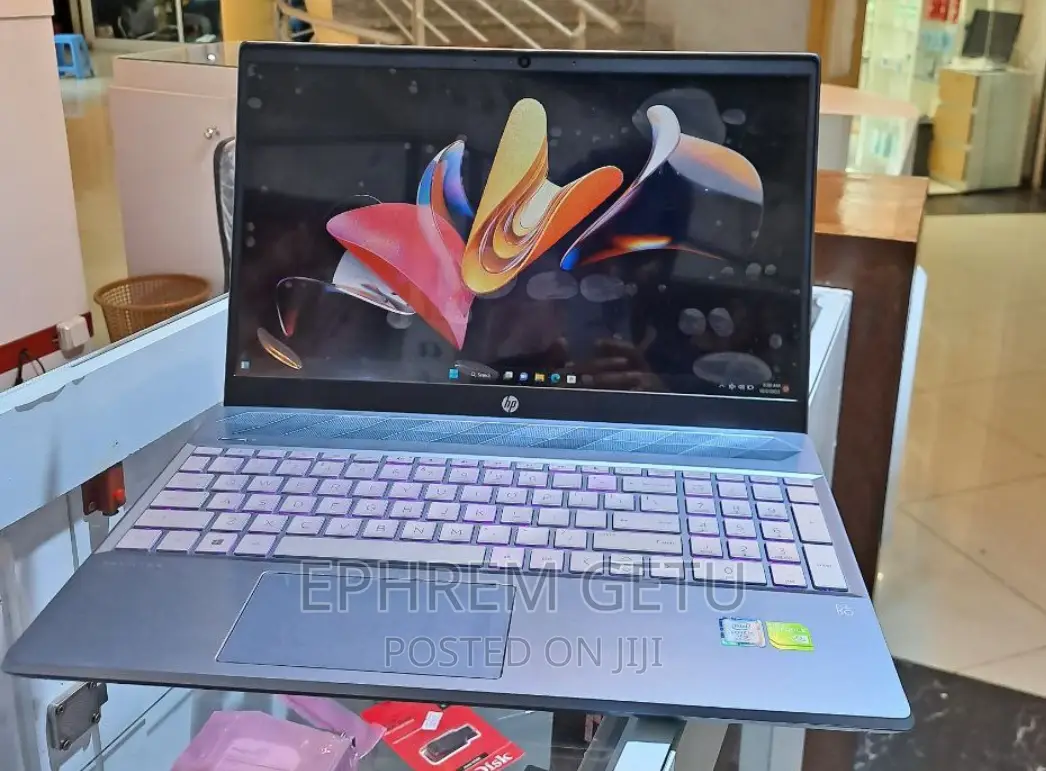 New Laptop HP Pavilion 15 8GB Intel Core I5 SSD 512GB