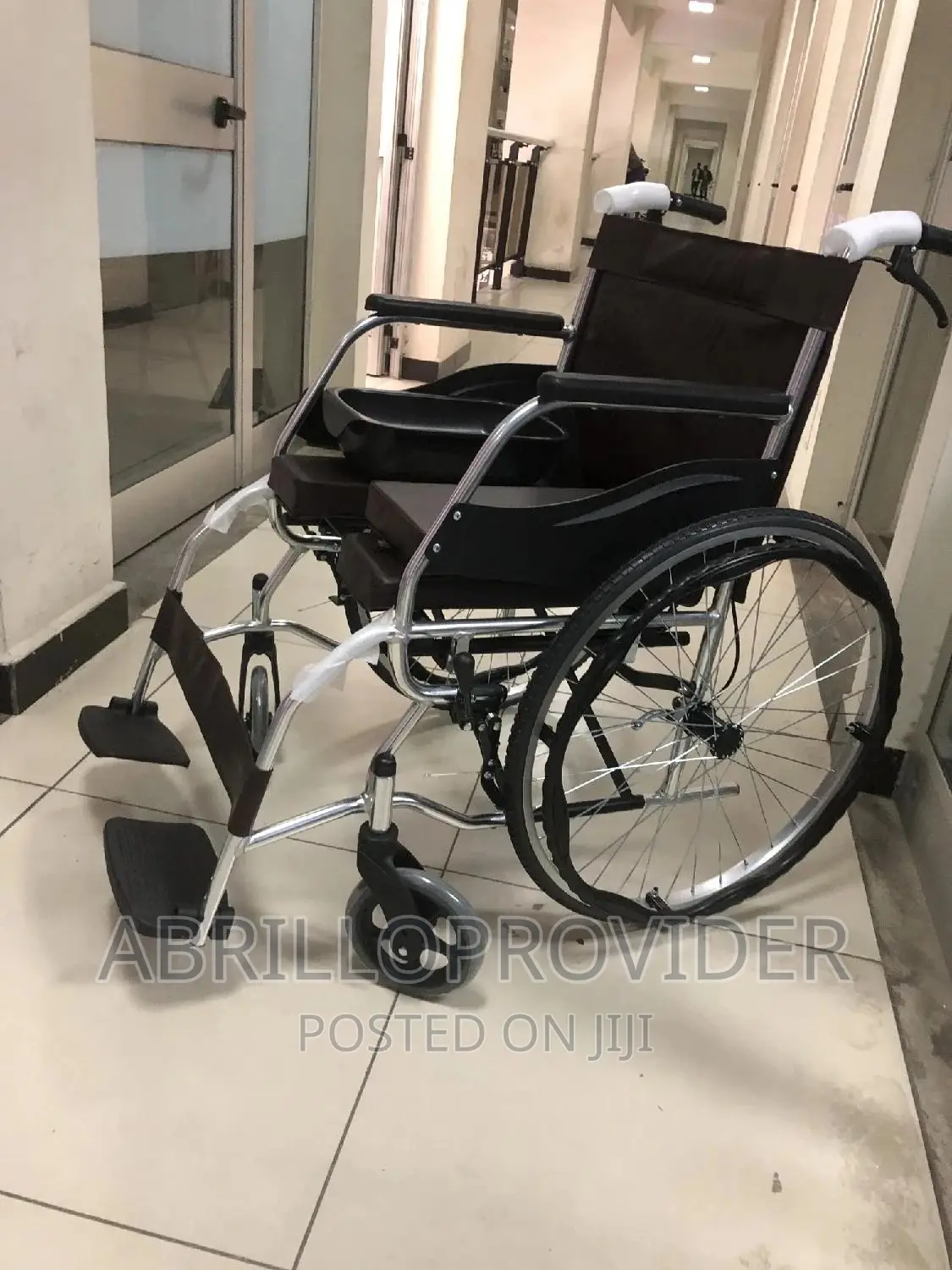 Commode Wheelchair*Wheelchair(Toilet-Wheelchair)=Wheelchair