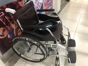 አዲስ የታሸገ ኮሞድ Wheelchair-Wheelchair=Wheelchair-Wheelchair