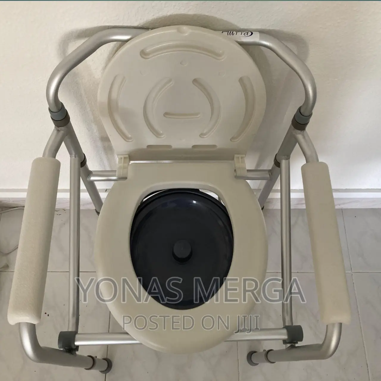 Commode Elder Disabled Potty Chair Foldable Commode Chair