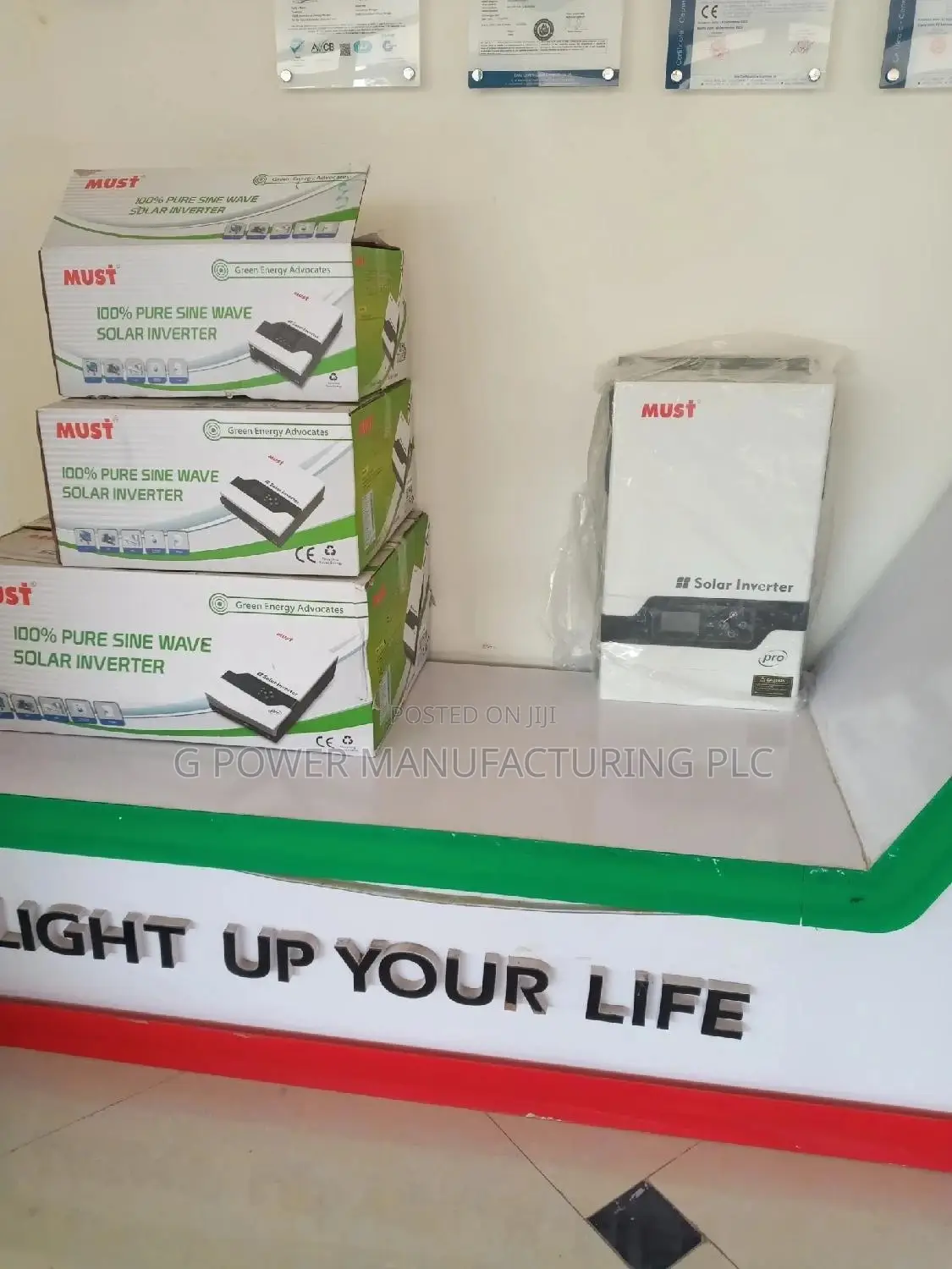 Lithium Batteries and Solar Inverters