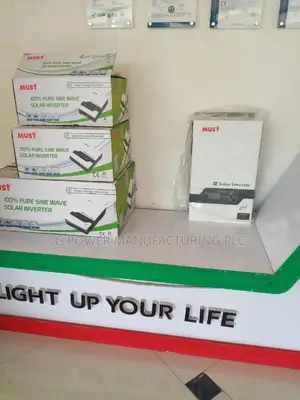 Lithium Batteries and Solar Inverters