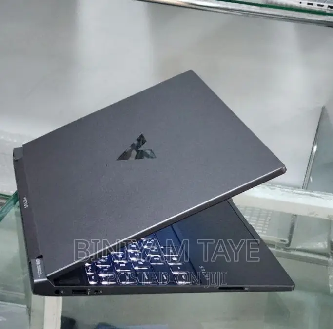 New Laptop HP Victus 16 16GB AMD Ryzen 5 SSD 512GB