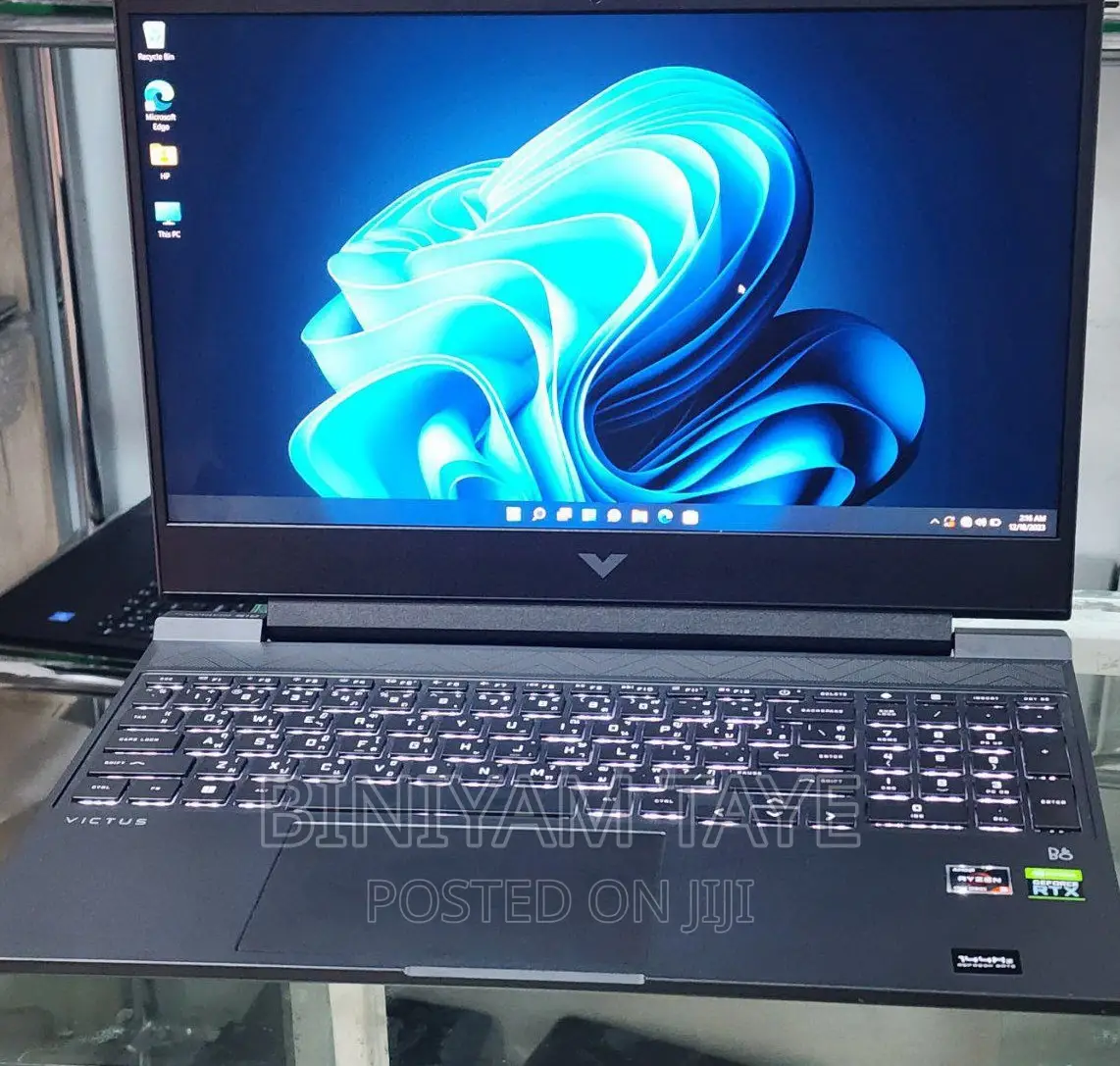 New Laptop HP Victus 16 16GB AMD Ryzen 5 SSD 512GB