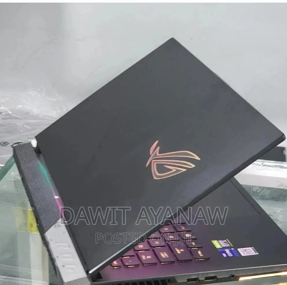 New Laptop Asus ROG Strix G15 16GB Intel Core i9 SSD 1T