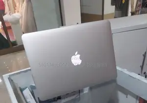 New Laptop Apple MacBook Air 2017 8GB Intel Core I5 SSD 128GB
