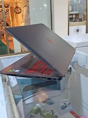 New Laptop HP Omen 15-Ce0xx 12GB Intel Core I7 HDD 1T