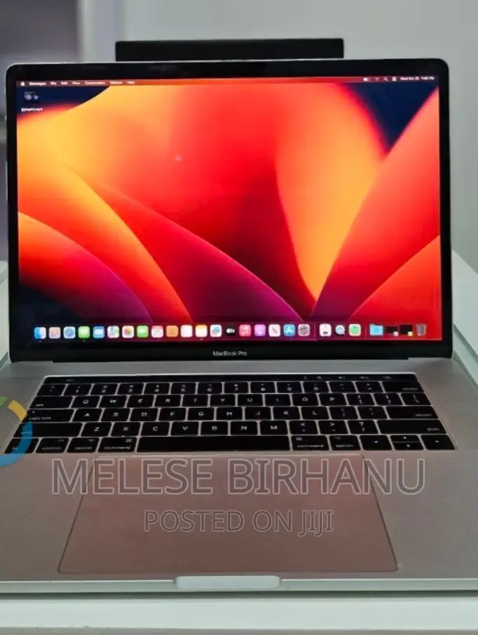 New Laptop Apple MacBook Pro 2017 16GB Intel Core I7 SSD 256GB
