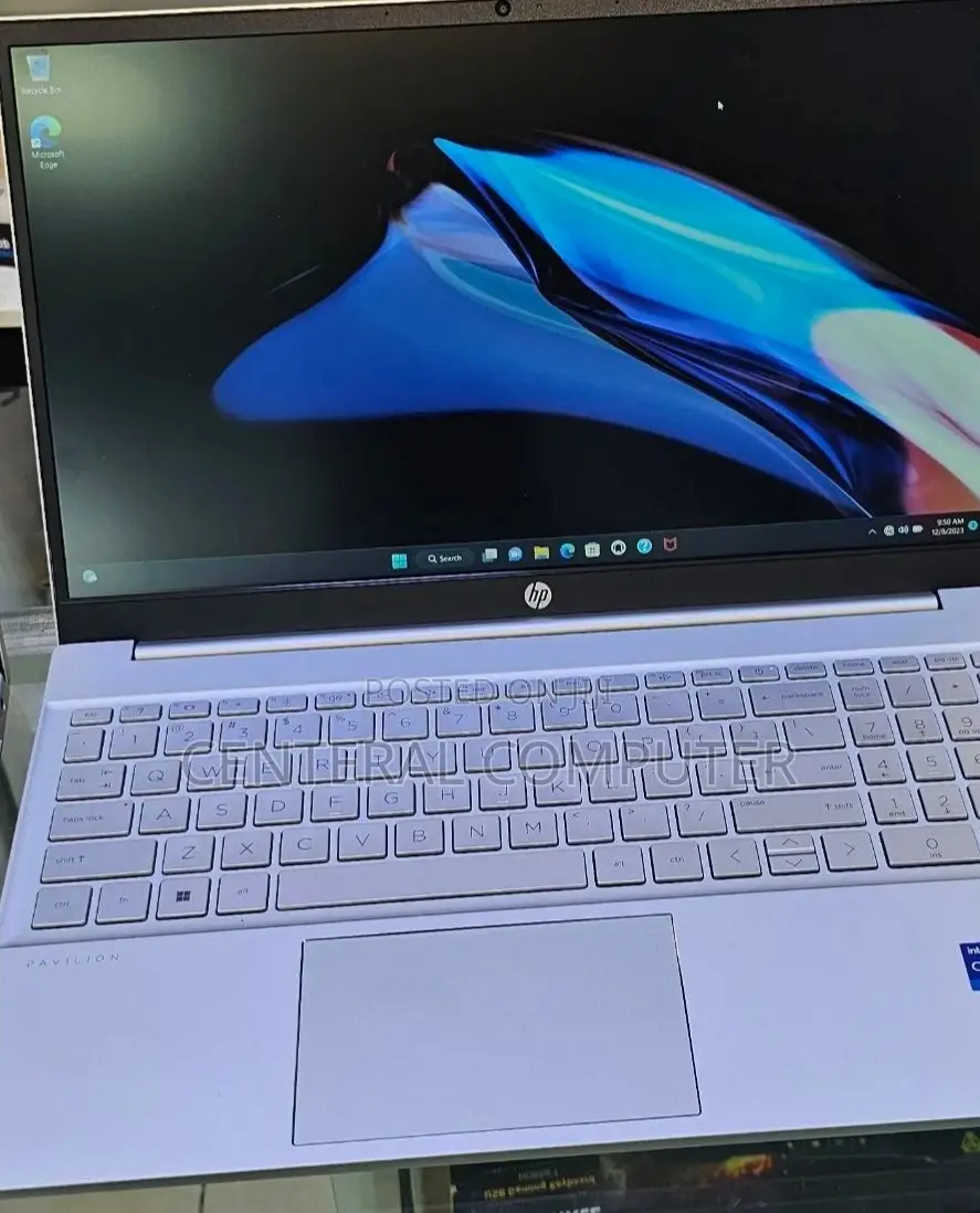 New Laptop HP 16GB Intel Core I7 SSD 512GB