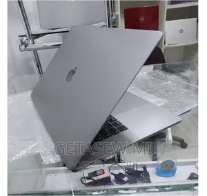 New Laptop Apple MacBook Pro 2019 32GB Intel Core I9 SSD 1T