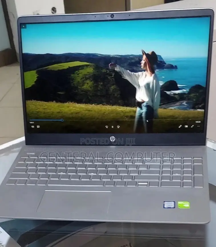 New Laptop HP Pavilion Dv2 8GB Intel Core I7 SSD 512GB