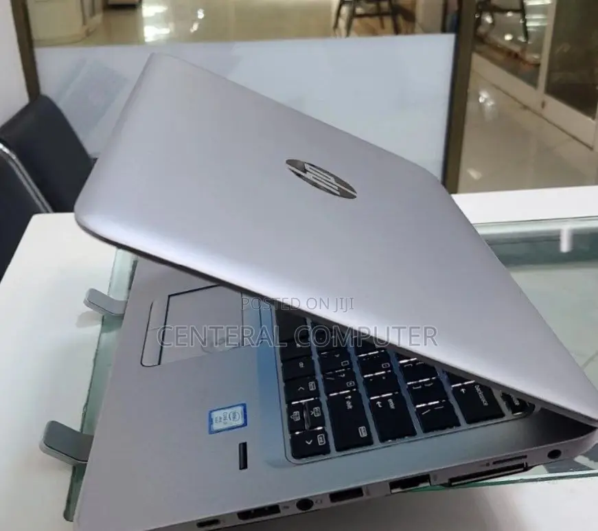 New Laptop HP 252 G3 8GB Intel Core I7 SSD 512GB