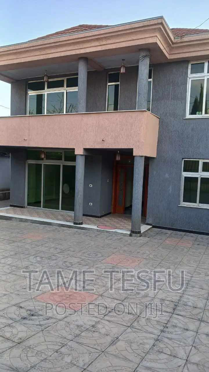 Furnished 5bdrm House in Hayat, Bole for sale