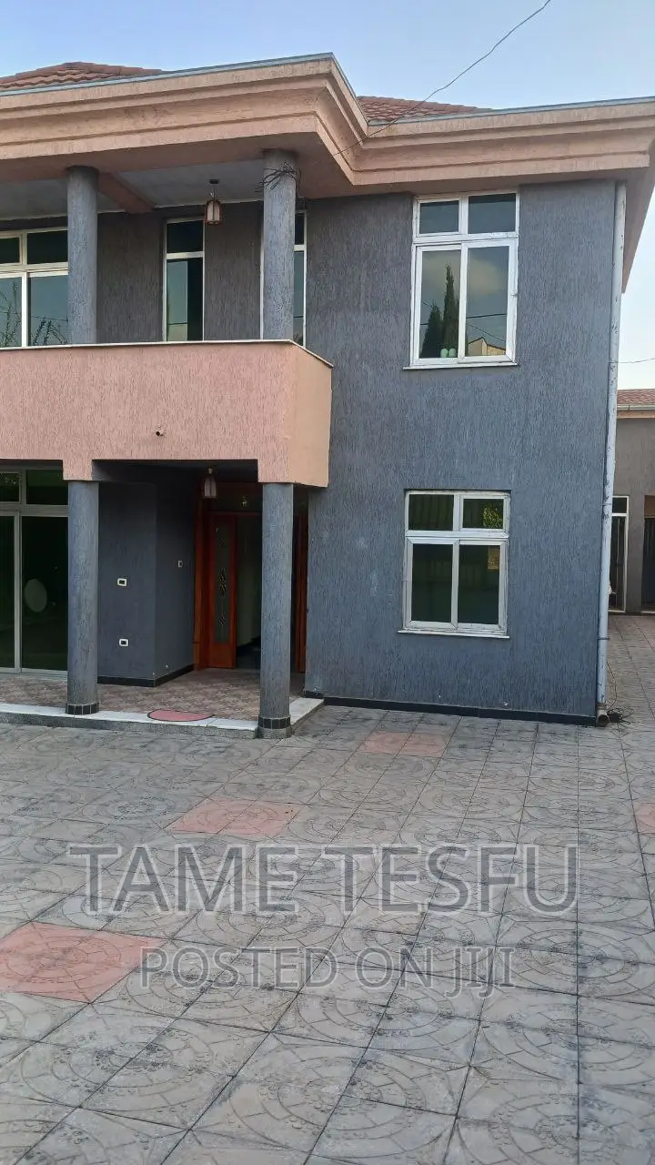 Furnished 5bdrm House in Hayat, Bole for sale