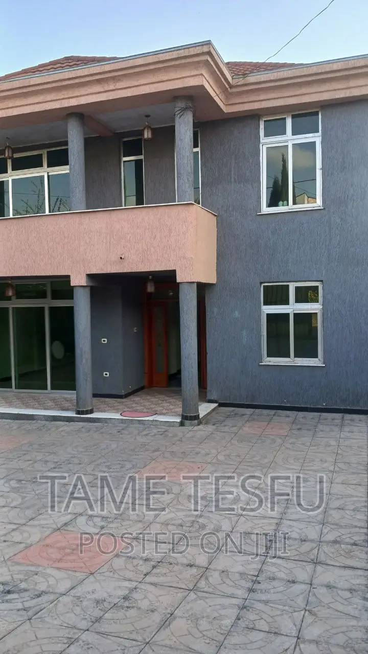 Furnished 5bdrm House in Hayat, Bole for sale