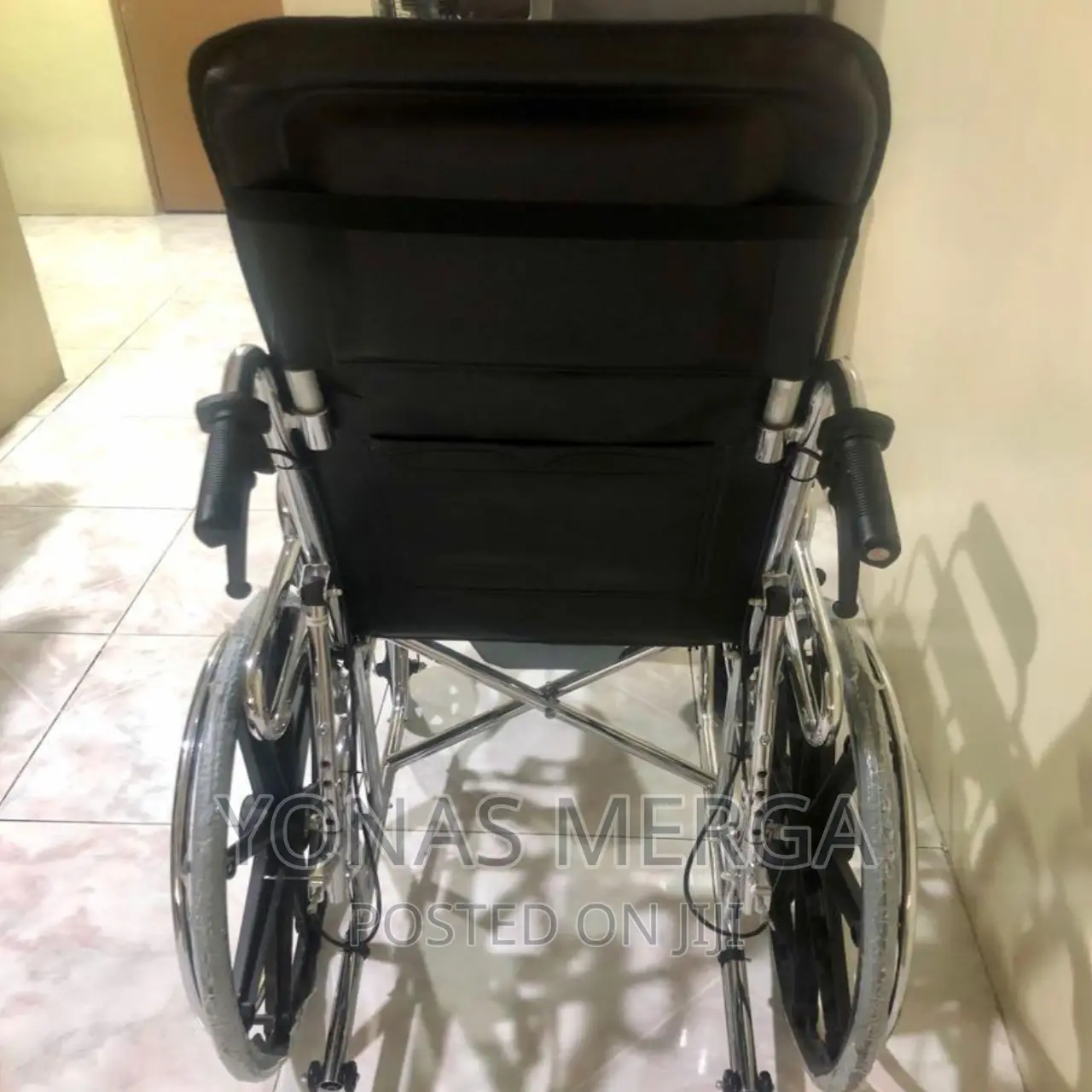 | at Reclining | at Commode | at Wheelchair|Surrmed Wheelchair
