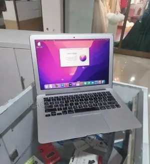 New Laptop Apple MacBook Air 2017 8GB Intel Core i5 SSD 128GB