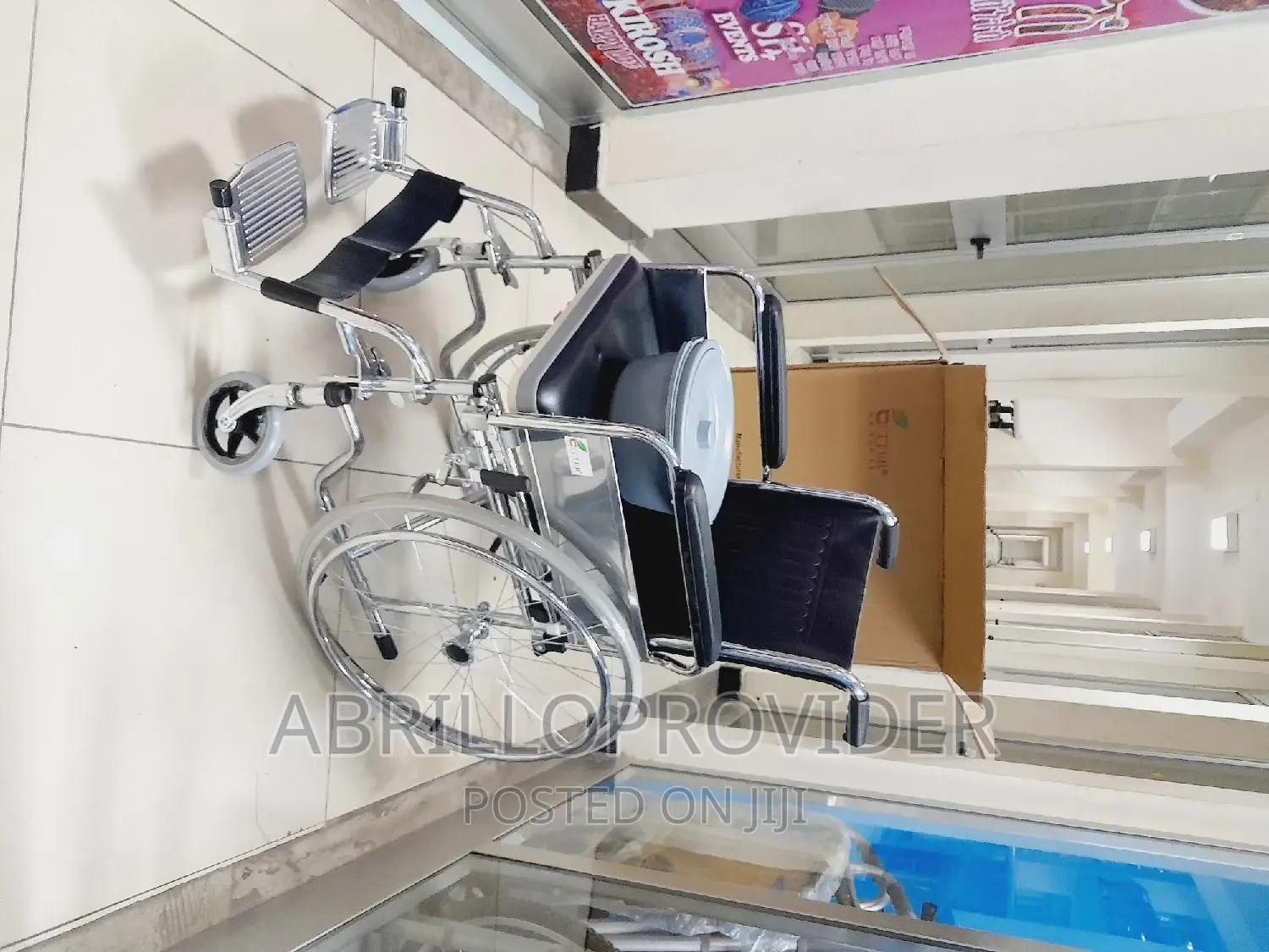 የሚታጠብ እና Popo ያለው=Commode Wheelchair=Wheelchair=Wheelchair