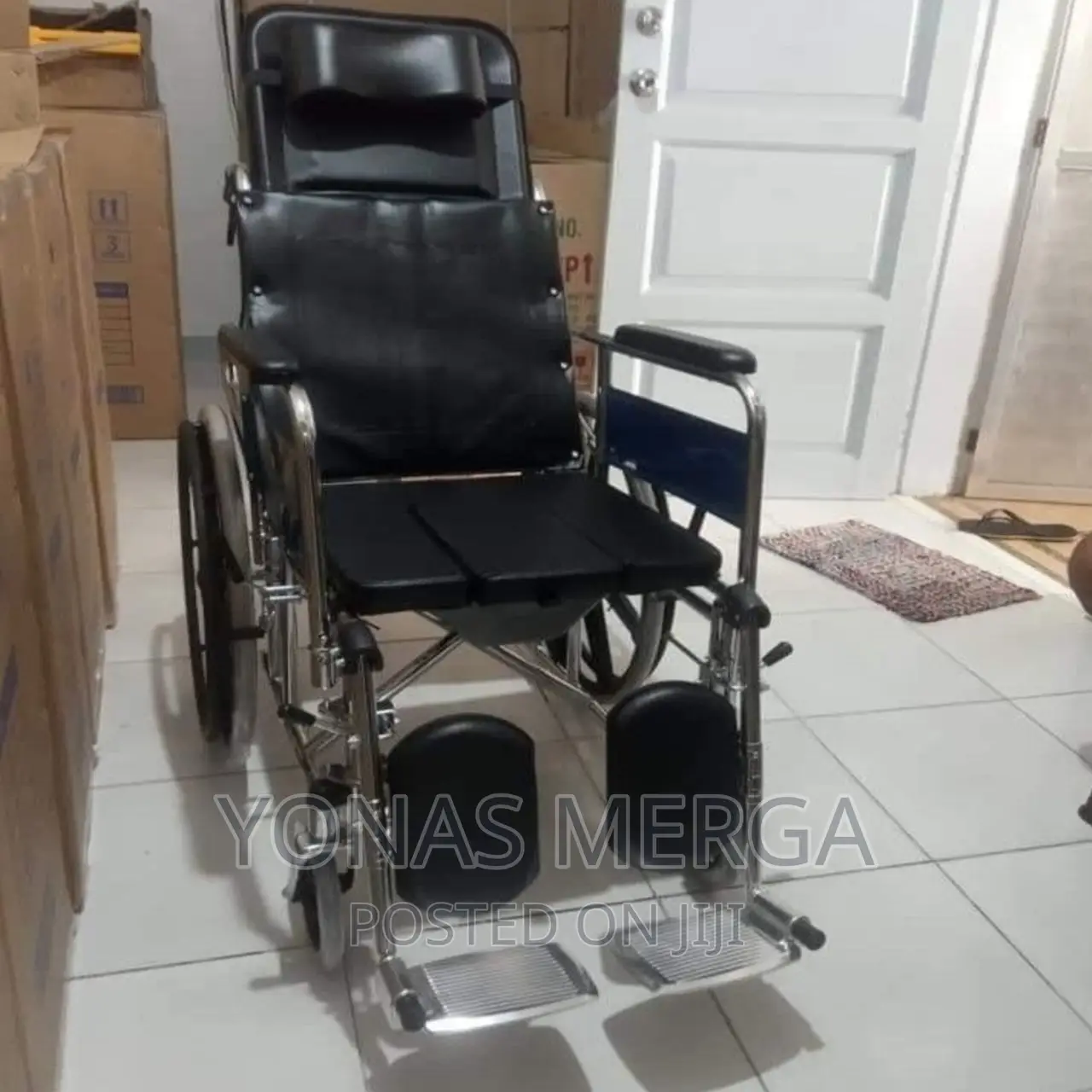 Toilet Wheelchair_superior SUPPORT:Sturdy and Easy-to-Clean