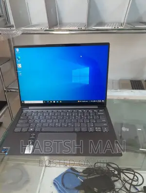 New Laptop Lenovo Yoga 700 16GB Intel Core I5 SSD 512GB