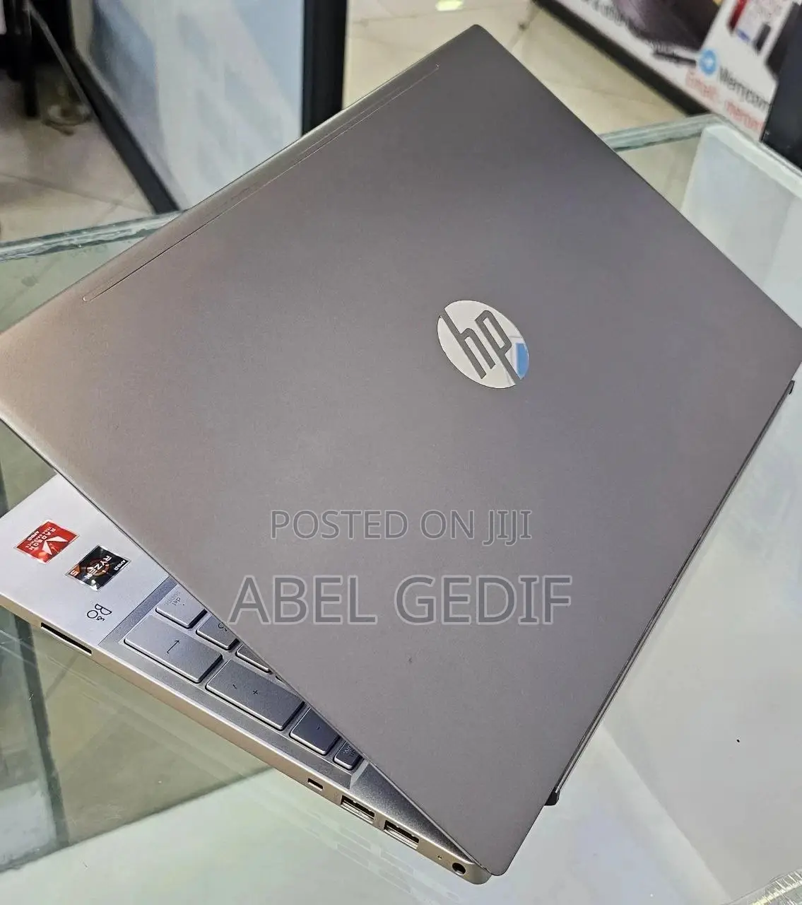 New Laptop HP Pavilion 10 12GB AMD Ryzen 5 HDD+SSD 1T