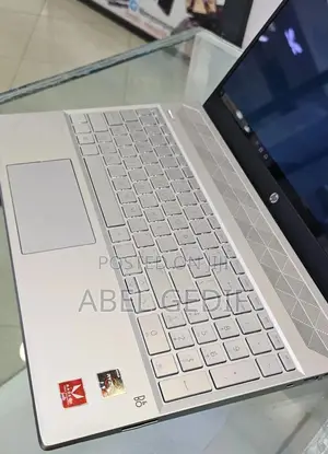 New Laptop HP Pavilion 10 12GB AMD Ryzen 5 HDD+SSD 1T