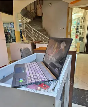 New Laptop HP Pavilion 15 8GB Intel Core I5 SSD 512GB