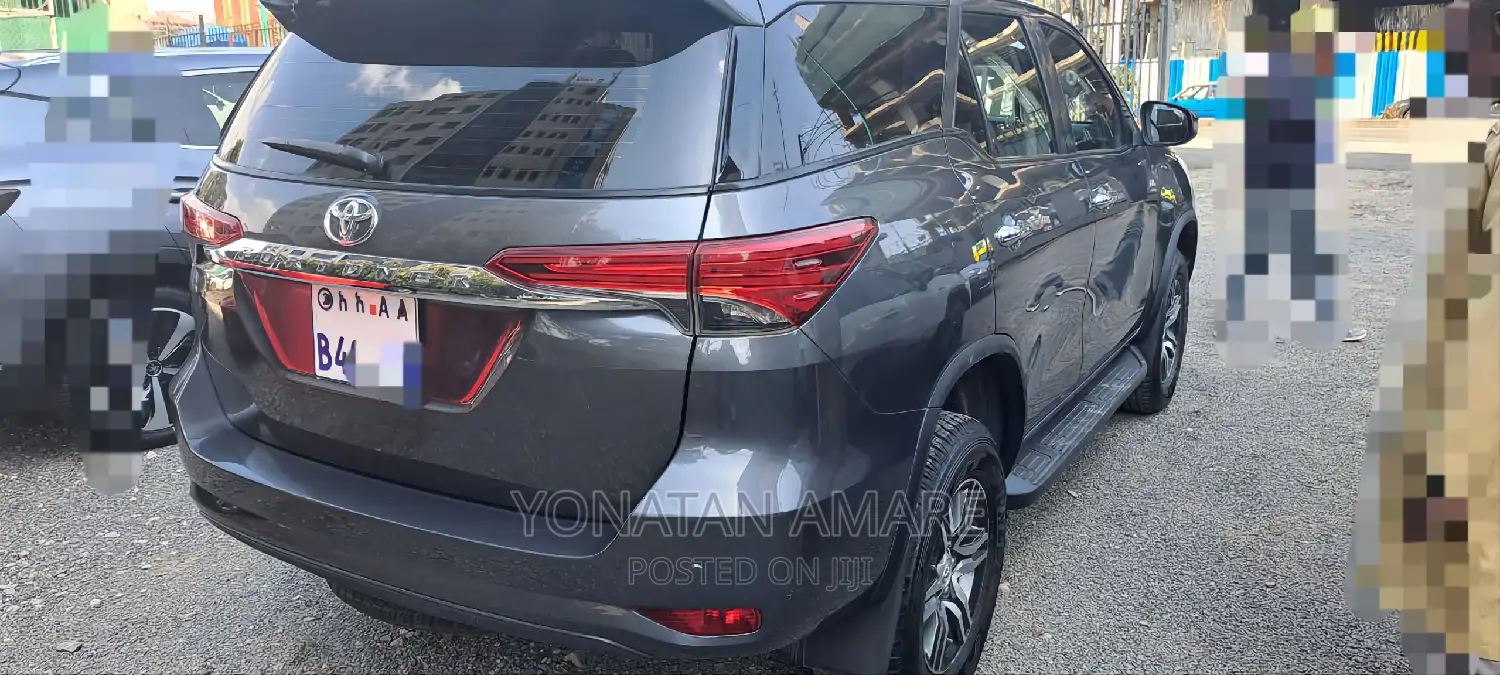 Toyota Fortuner 2019 Gray