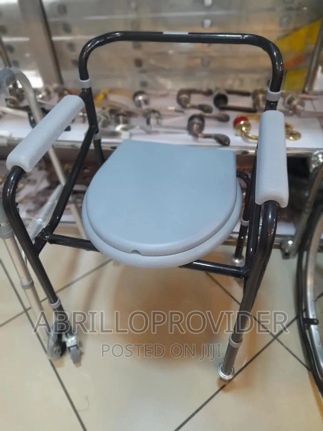 Commode Chair ባለጎማ|Commode Chair\Commode Chair|Commode Chair