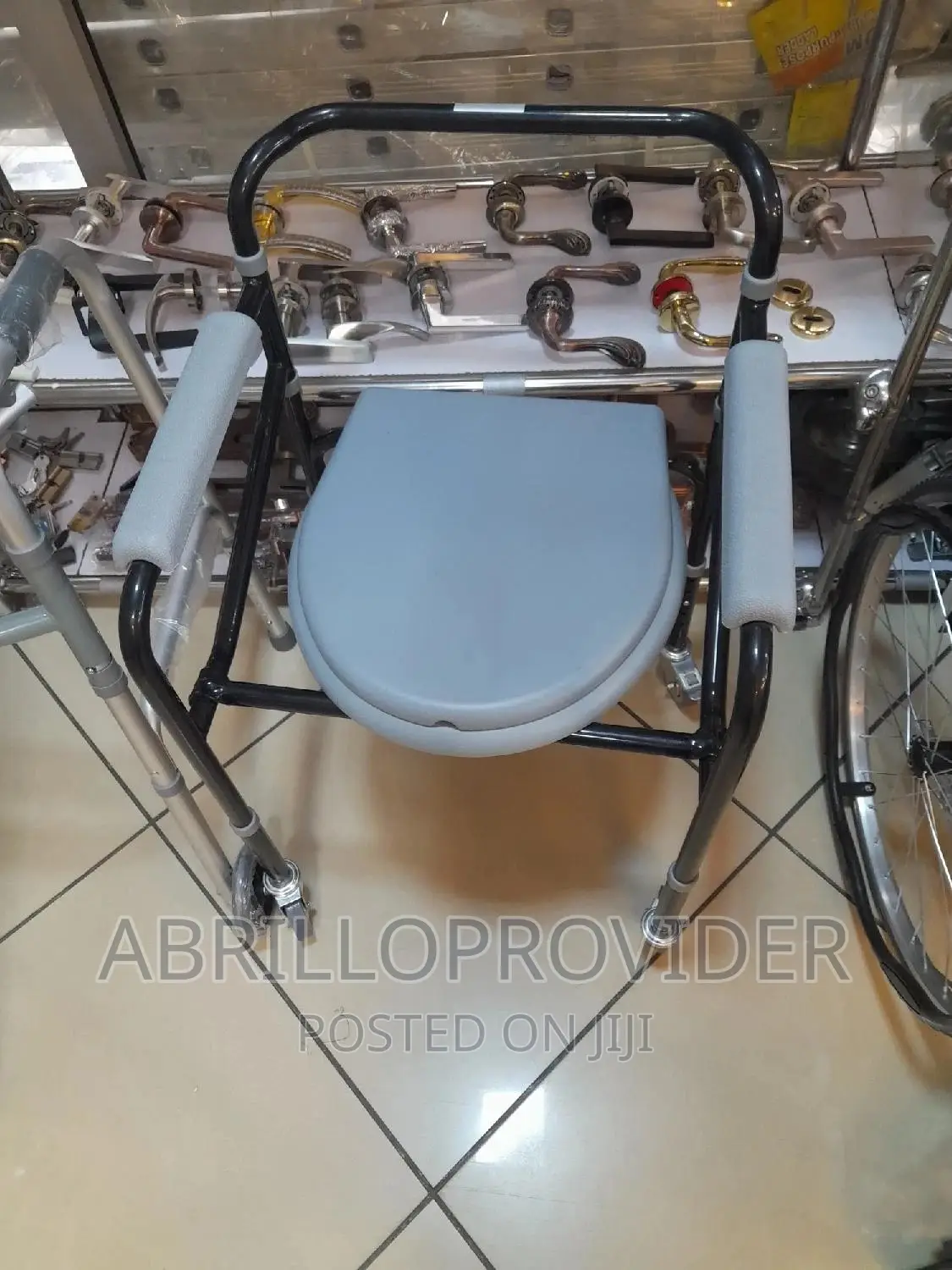 Commode Chair ባለጎማ|Commode Chair\Commode Chair|Commode Chair