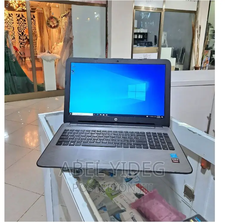 New Laptop HP Stream Notebook 8GB Intel Core I5 HDD 1T
