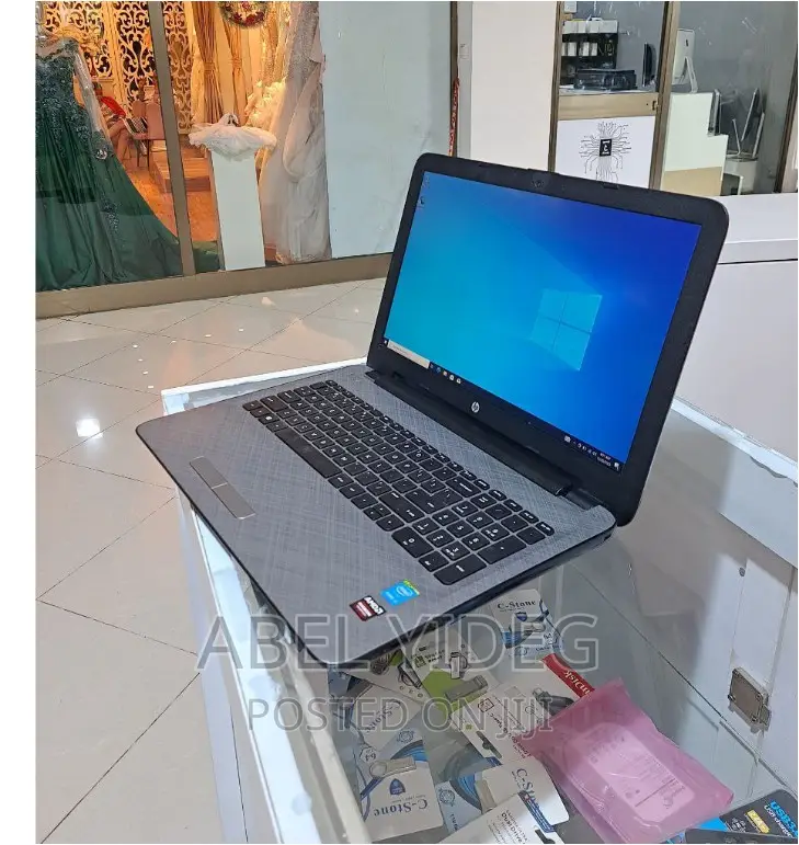 New Laptop HP Stream Notebook 8GB Intel Core I5 HDD 1T