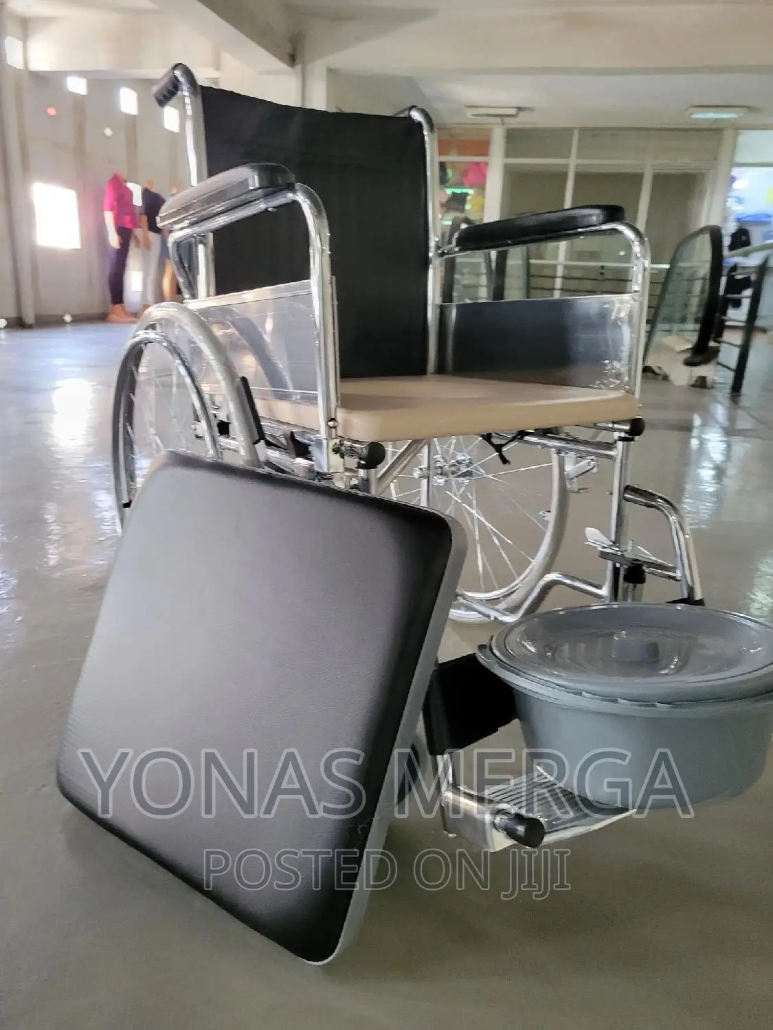 Adult Wheel-Chair With Anti Slip and Wear Resisting Wheels