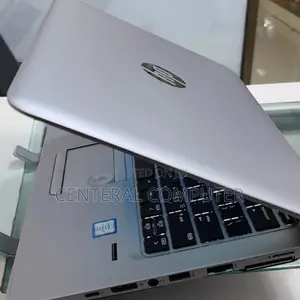 New Laptop HP EliteBook 820 G4 8GB Intel Core I7 SSD 512GB