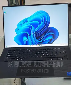 New Laptop Dell XPS 15 16GB Intel Core I7 SSD 512GB