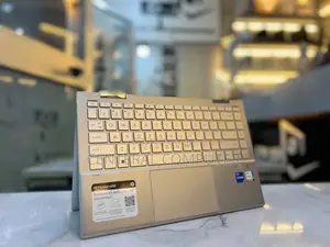 New Laptop HP 17-3000 16GB Intel Core I5 SSD 512GB