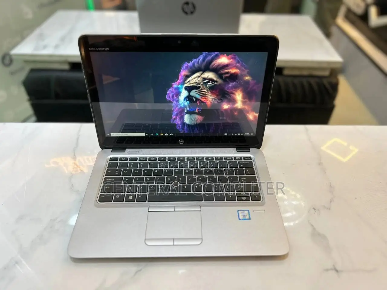 New Laptop HP 15-Dy1031wm 8GB Intel Core I7 HDD 1T