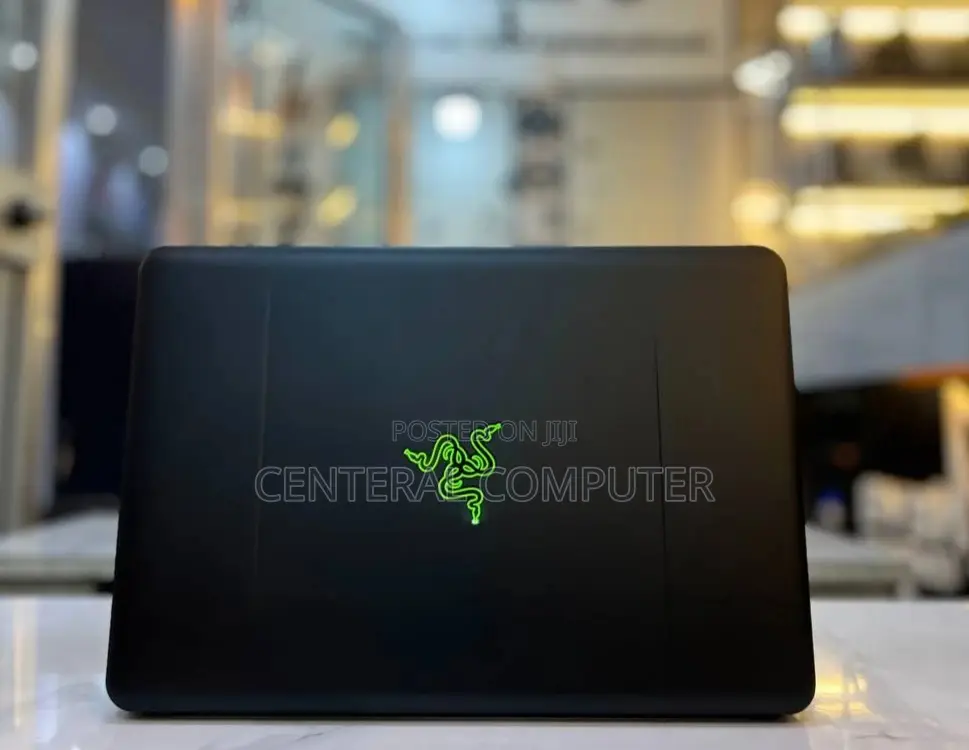 New Laptop HP 14-Dq1088wm 16GB Intel Core I5 SSD 512GB