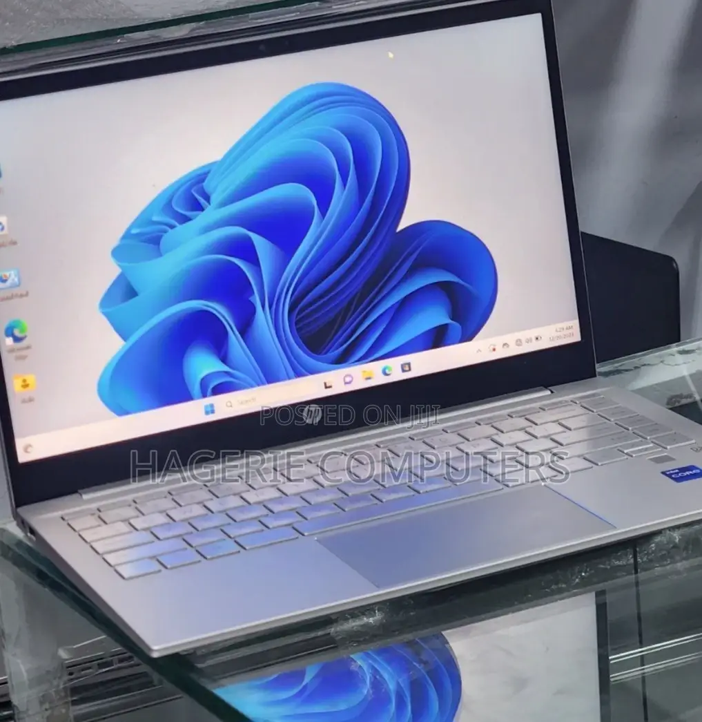 New Laptop HP Pavilion 14-Ce3064st 16GB Intel Core I7 SSD 1T