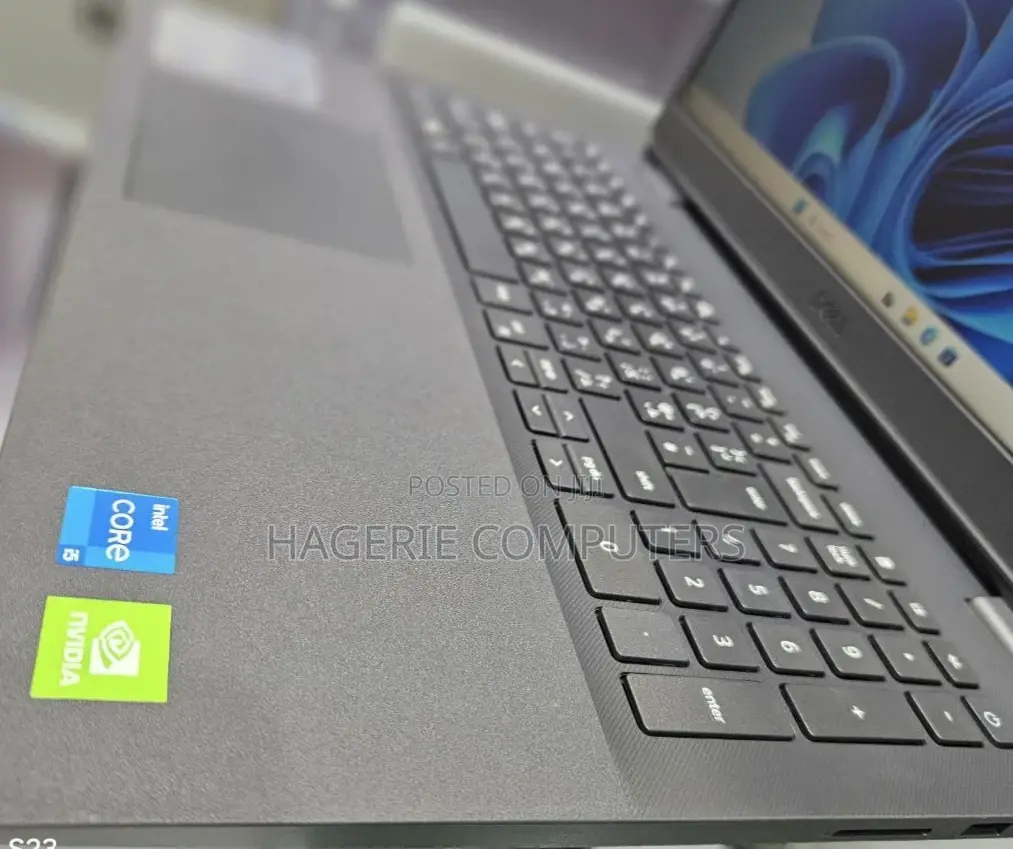 New Laptop Dell Vostro A860 8GB Intel Core I5 SSD 512GB