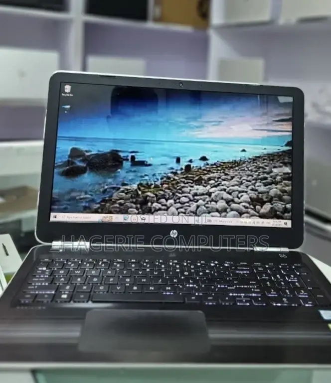 New Laptop HP Pavilion 13 X360 8GB Intel Core I5 SSD 512GB