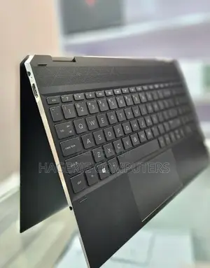 Photo - New Laptop HP Spectre 16GB Intel Core I7 SSD 512GB