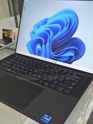 New Laptop Dell XPS 15 16GB Intel Core I7 SSD 512GB