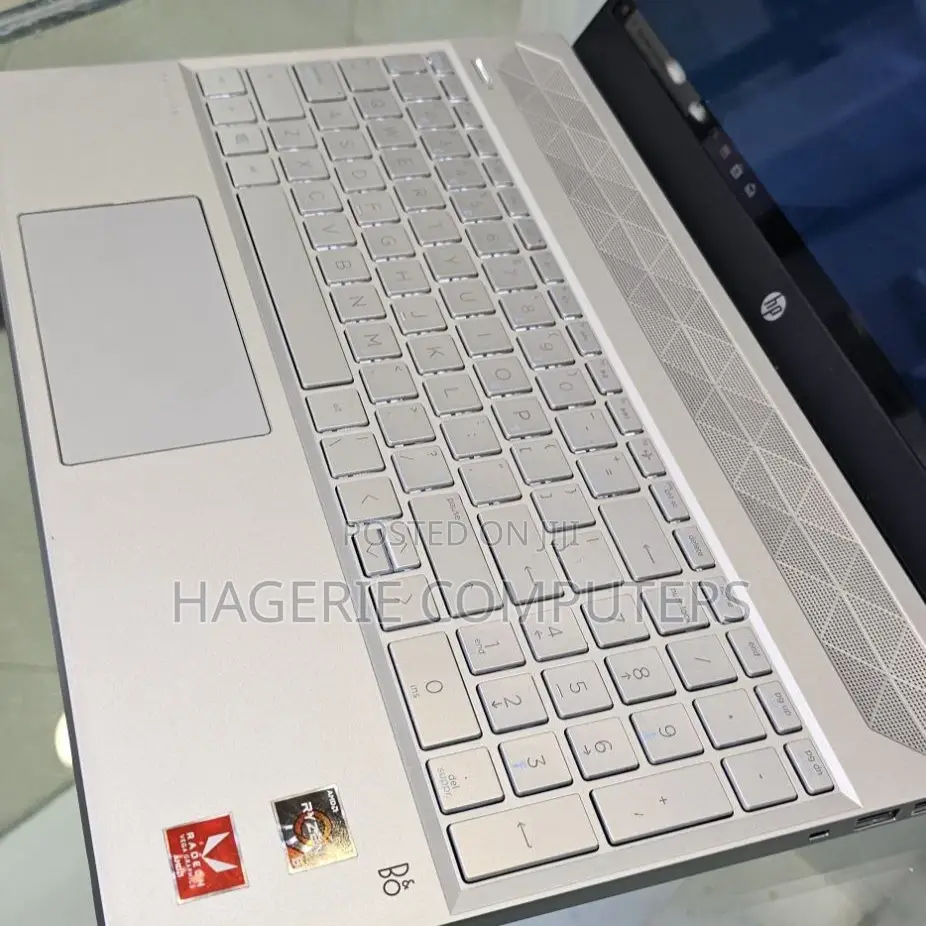 New Laptop HP Pavilion 15z 12GB AMD Ryzen 5 HDD+SSD 1T