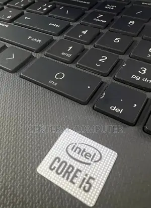 New Laptop HP 15-Dw3031 8GB Intel Core I5 SSD 256GB